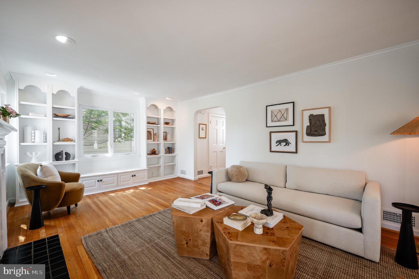 708 S Overlook Dr