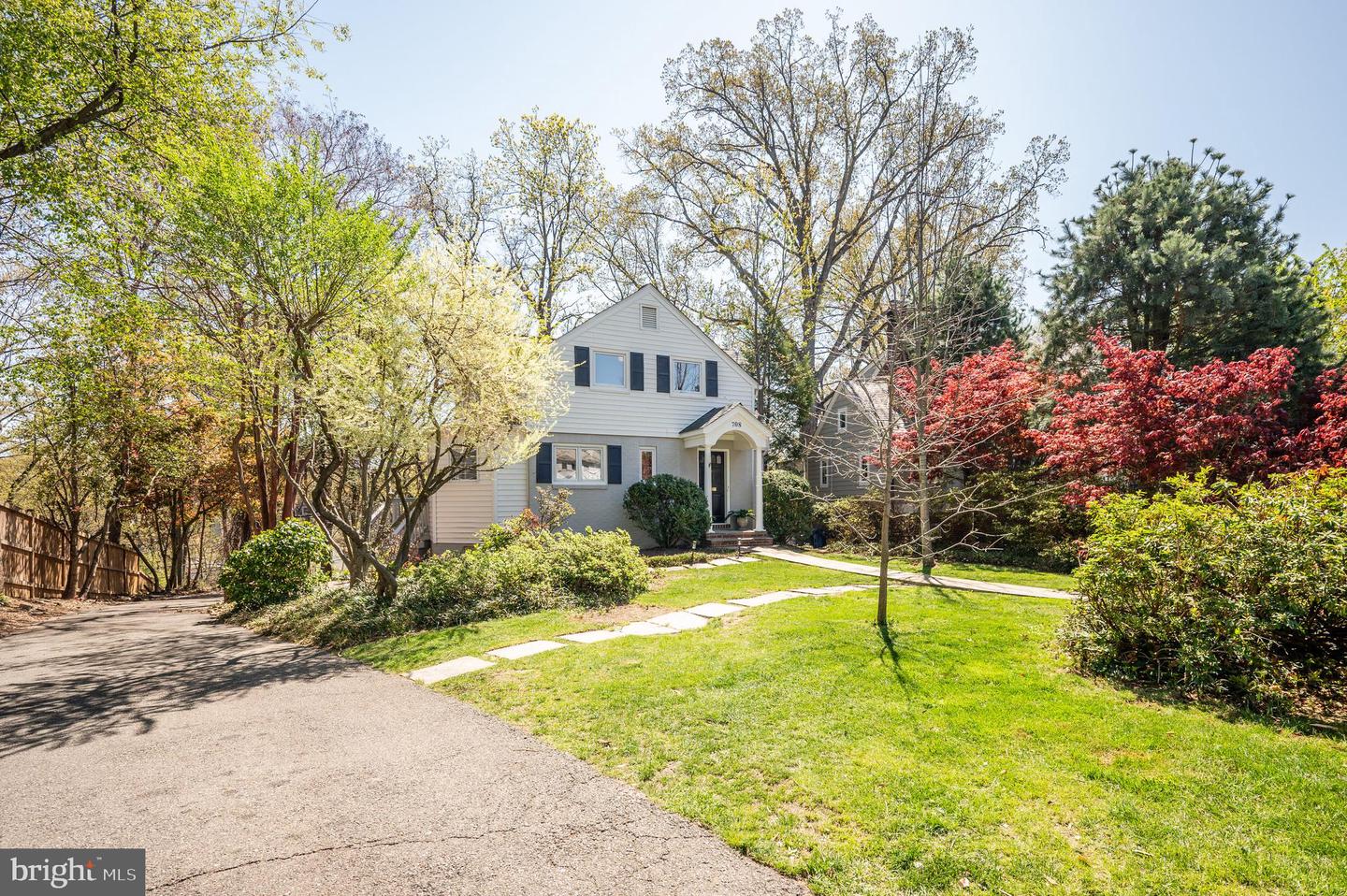 708 S Overlook Dr