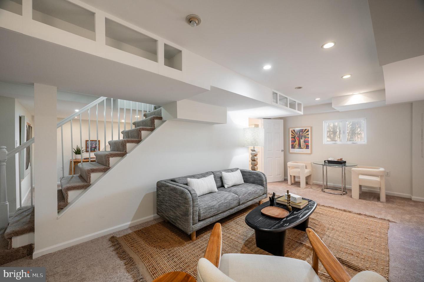 708 S Overlook Dr
