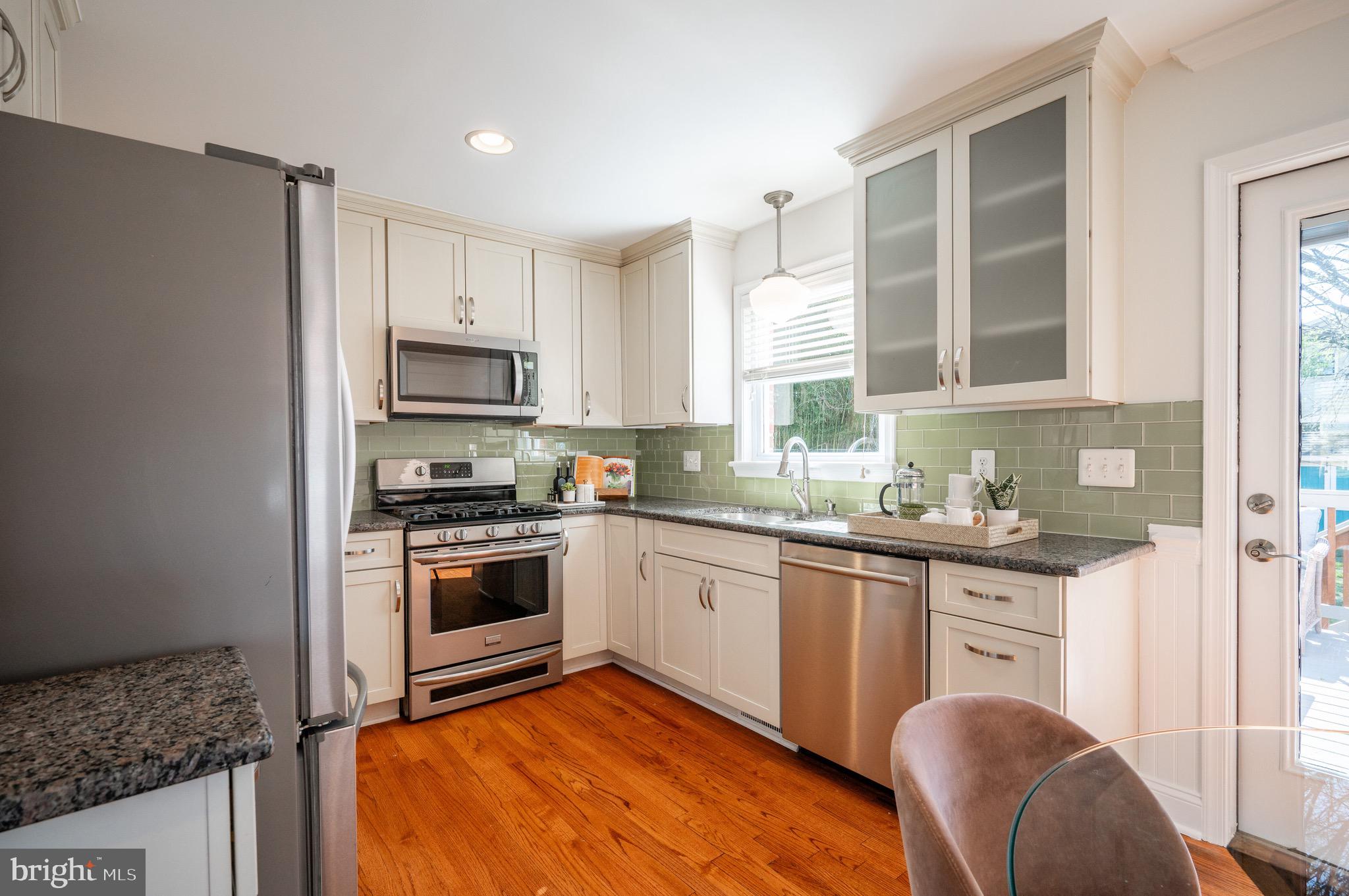 2406 Burke Ave #A