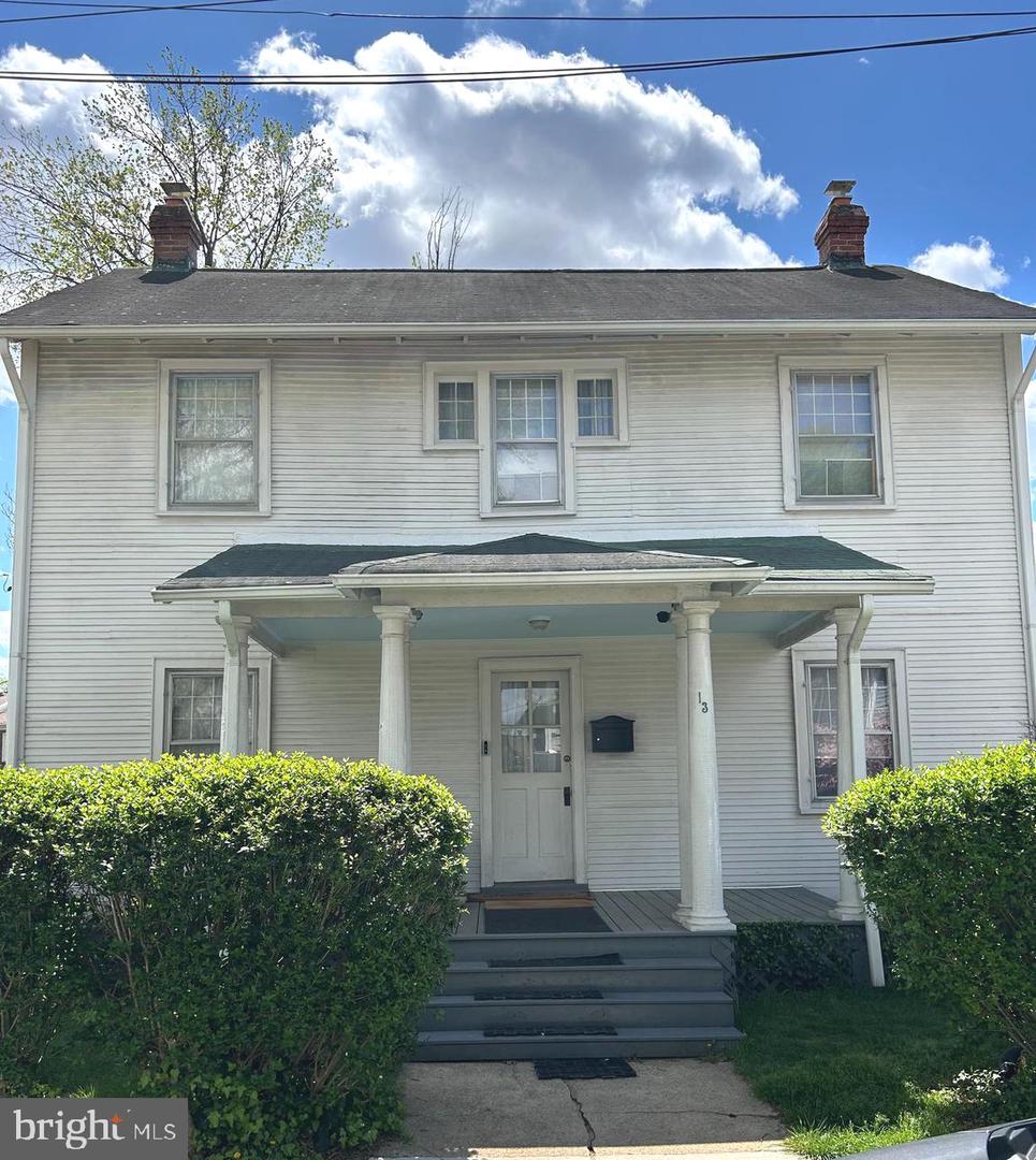 13 E Windsor Ave E