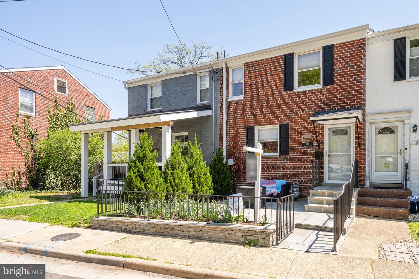 30 Kennedy St