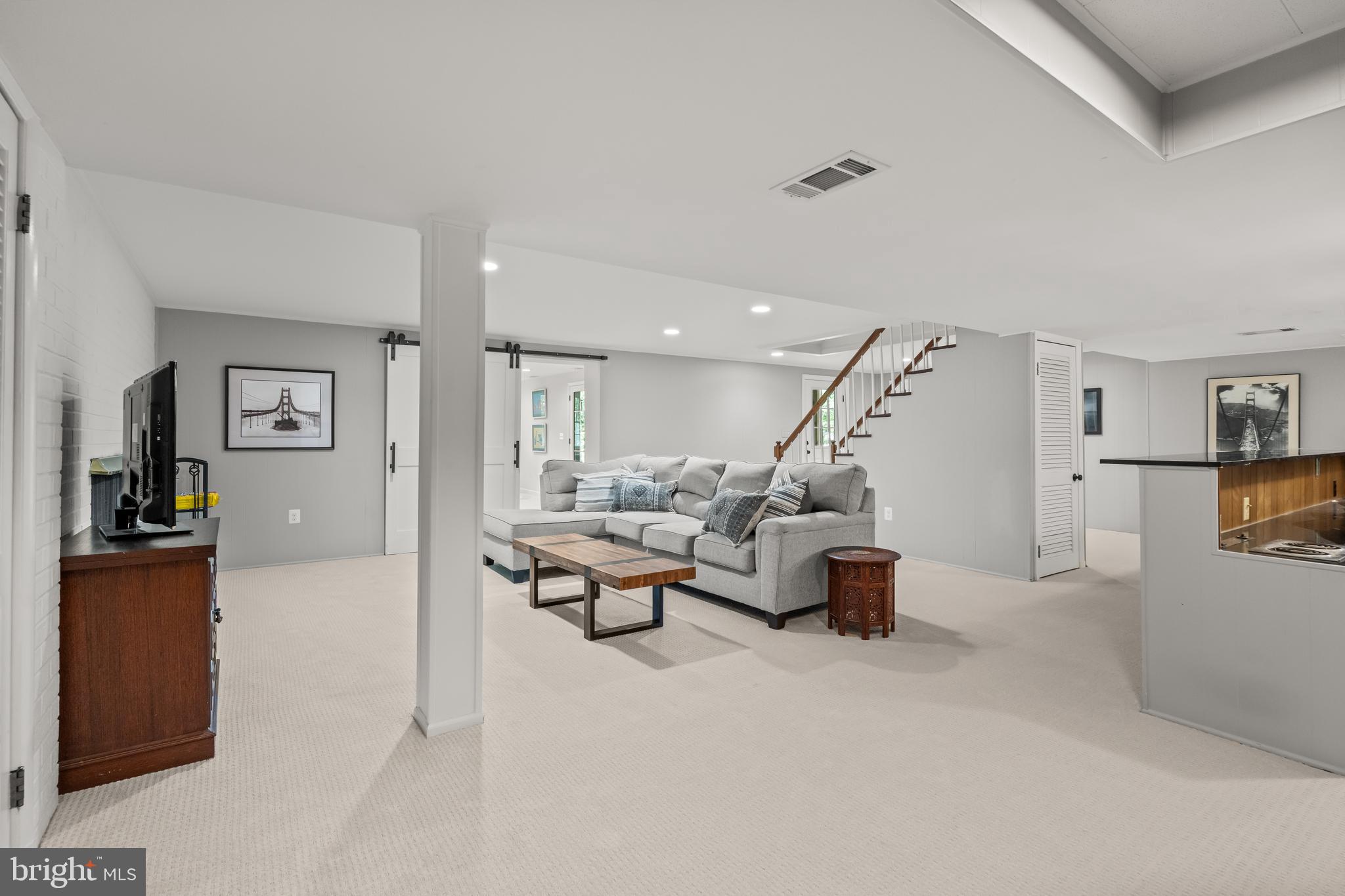 4812 Maury Ln