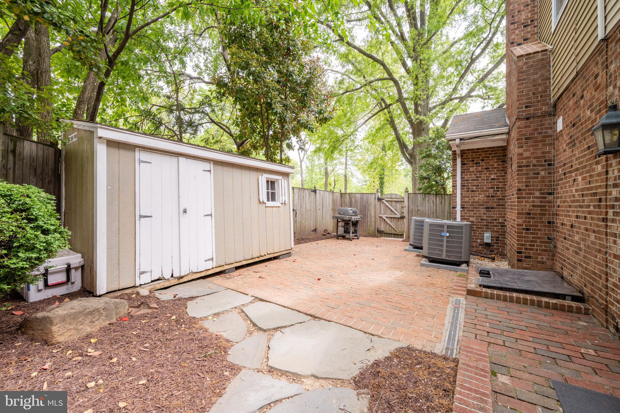 403 Thomas St