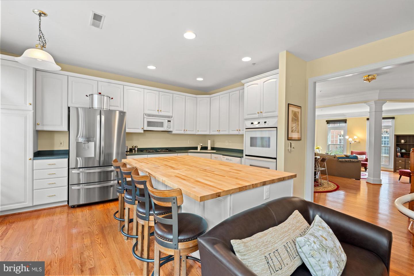 721 Hawkins Way