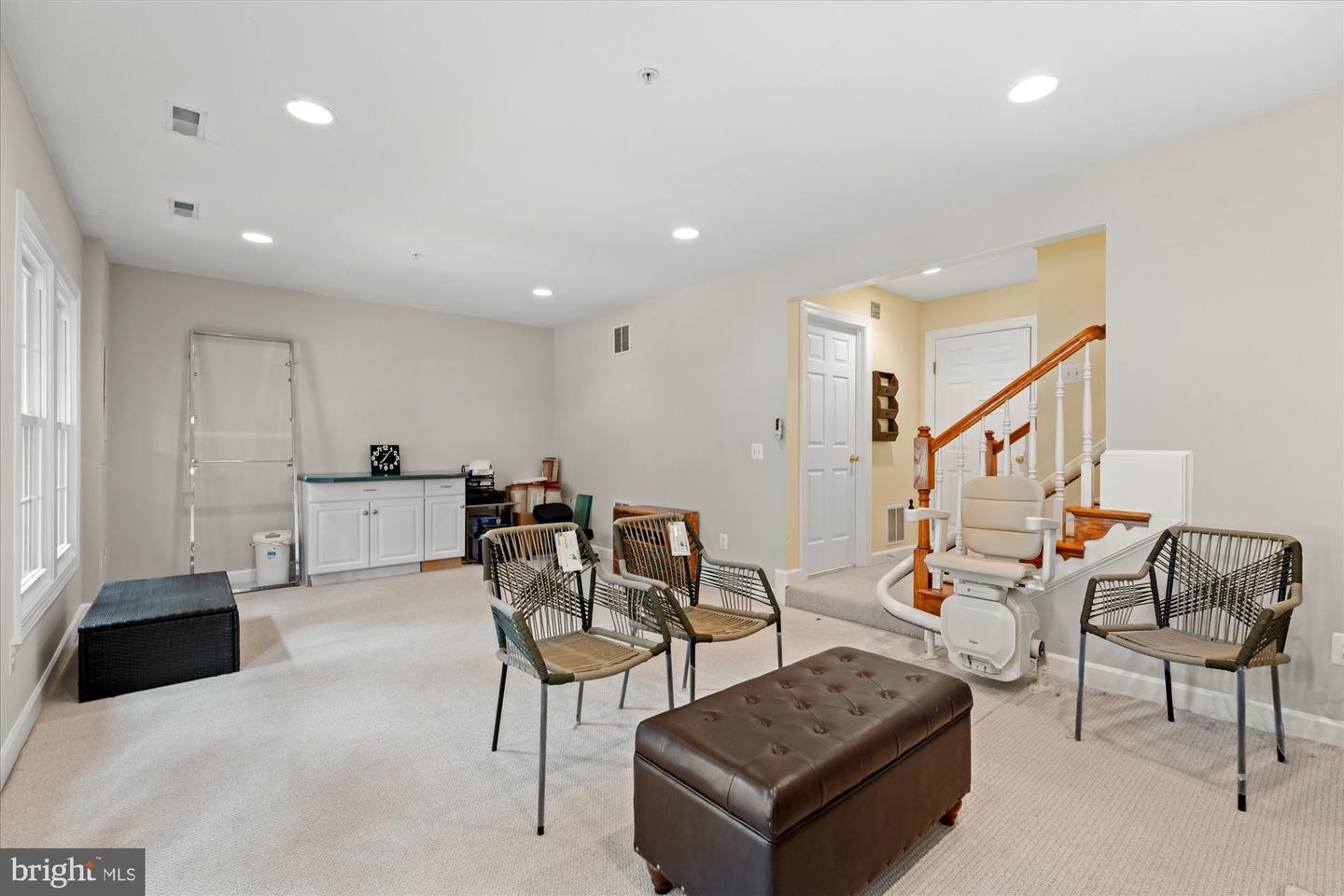 721 Hawkins Way