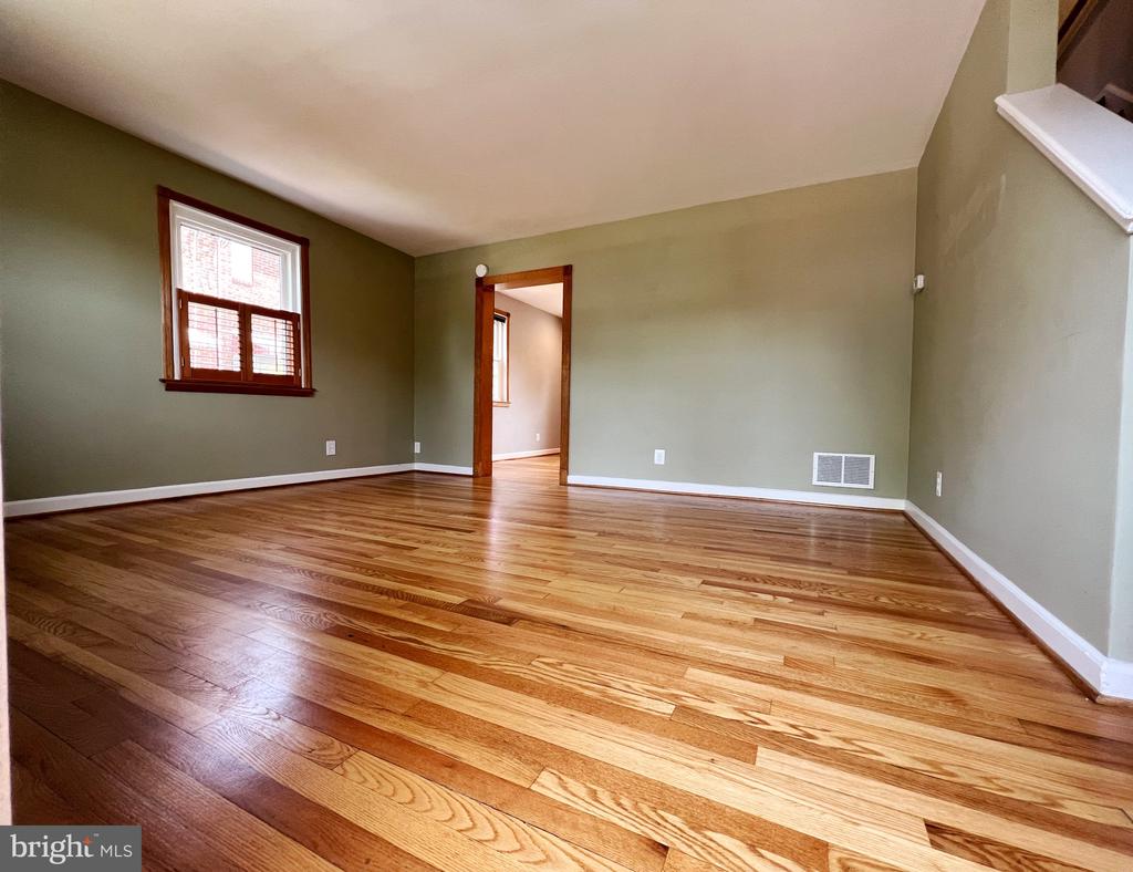 1315 COMMONWEALTH AVE