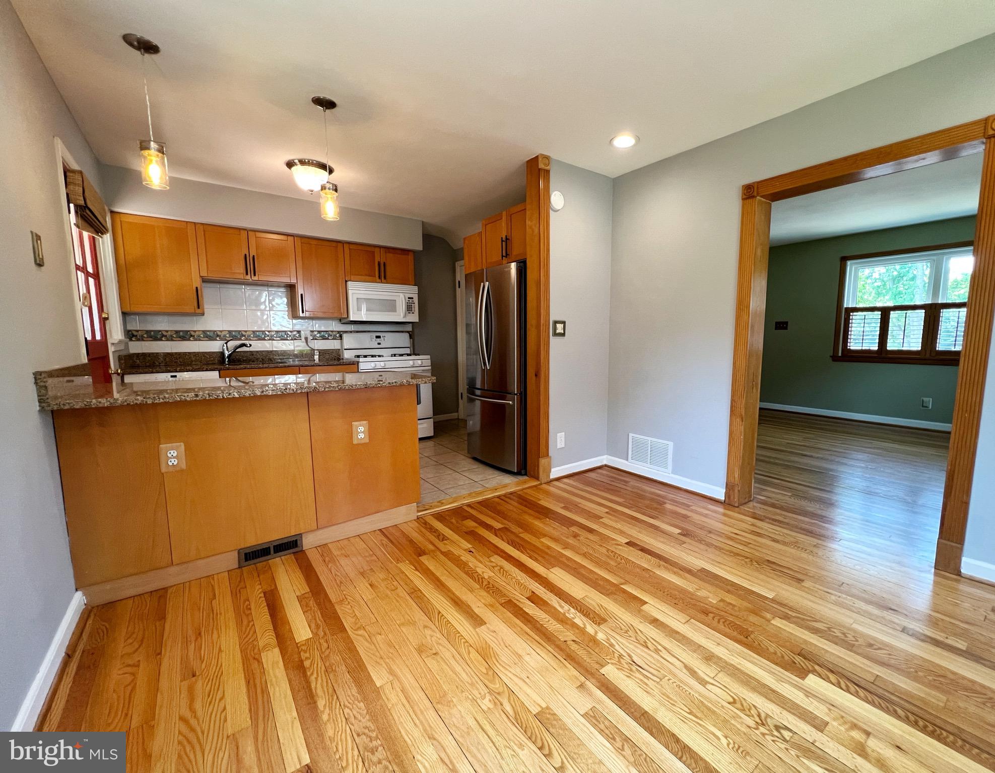 1315 COMMONWEALTH AVE