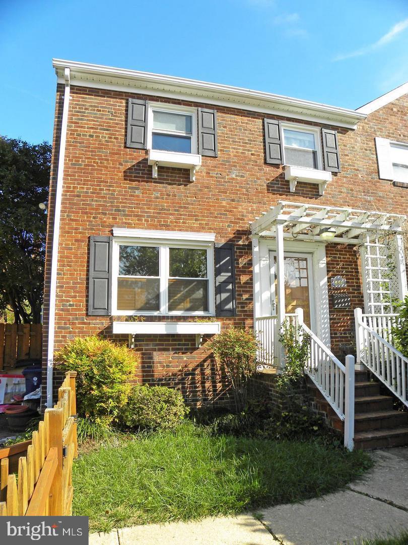 1315 COMMONWEALTH AVE