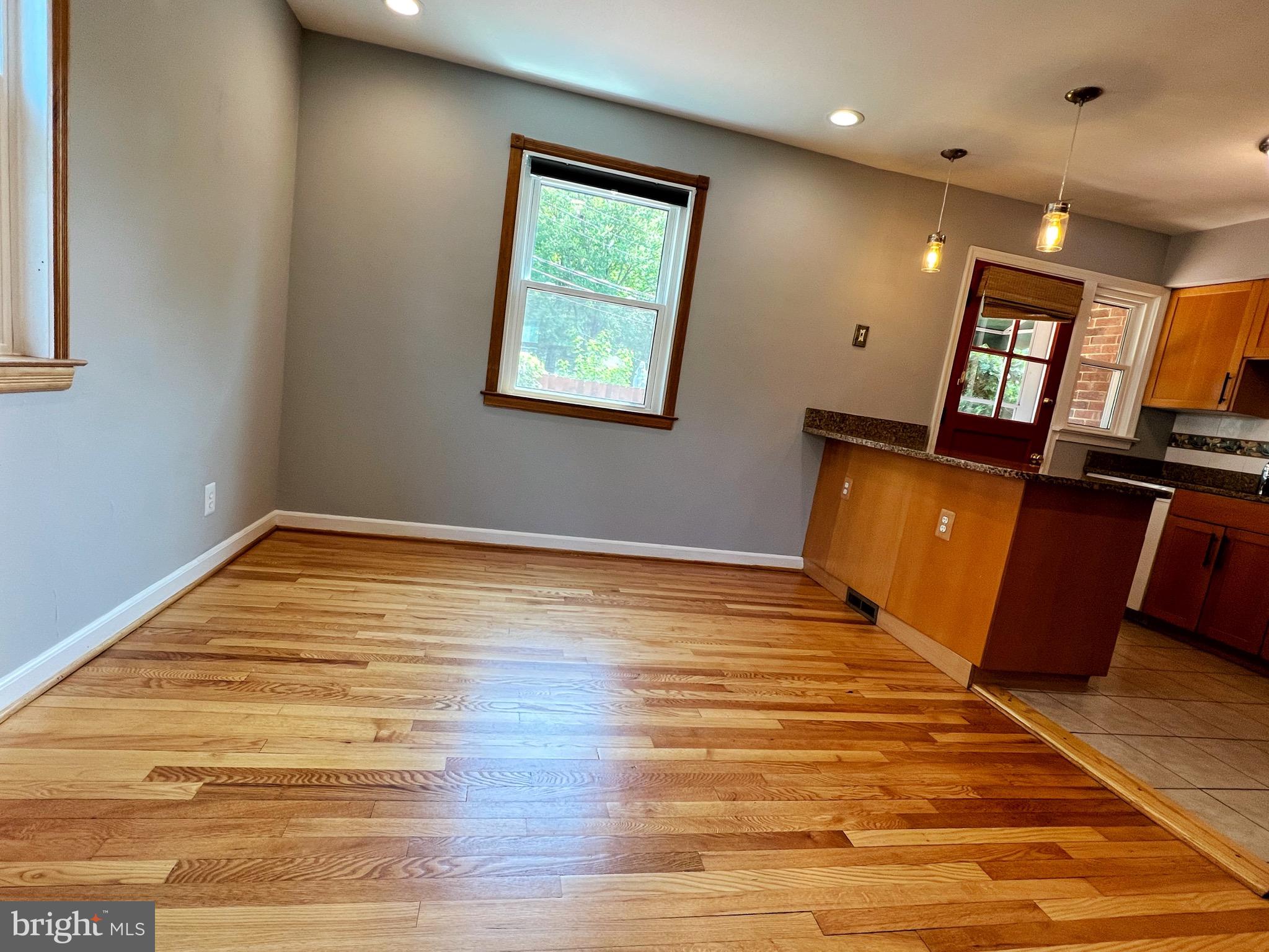 1315 COMMONWEALTH AVE