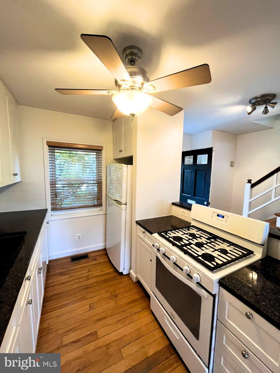 420 E BELLEFONTE AVE E