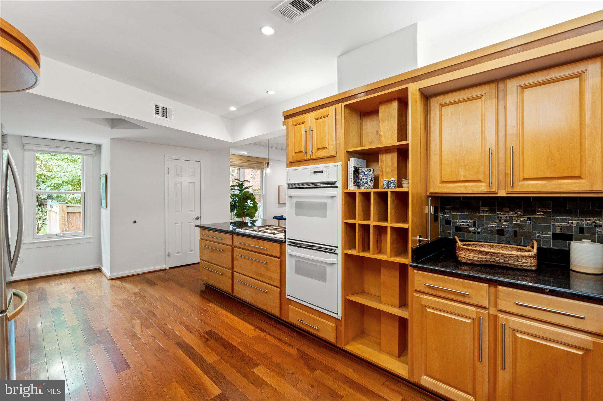 411 E Bellefonte Ave