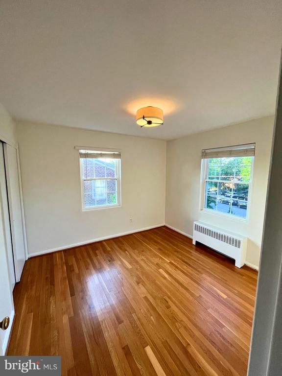 213 GENTRY AVE