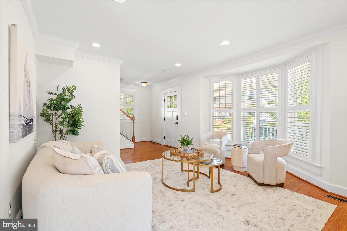 323 Clifford Ave
