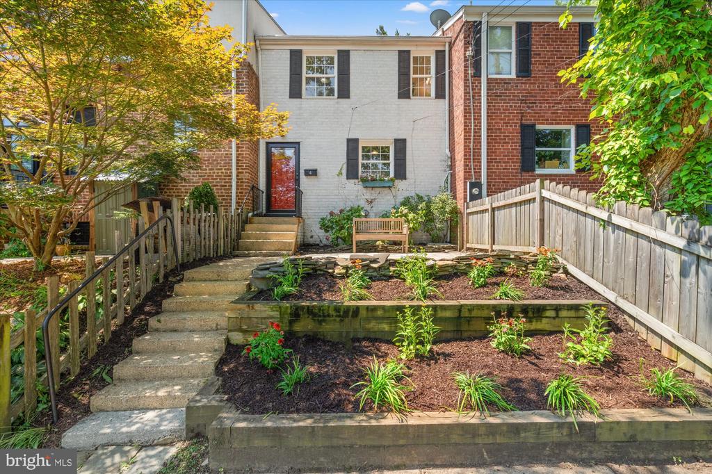 4 Ancell St