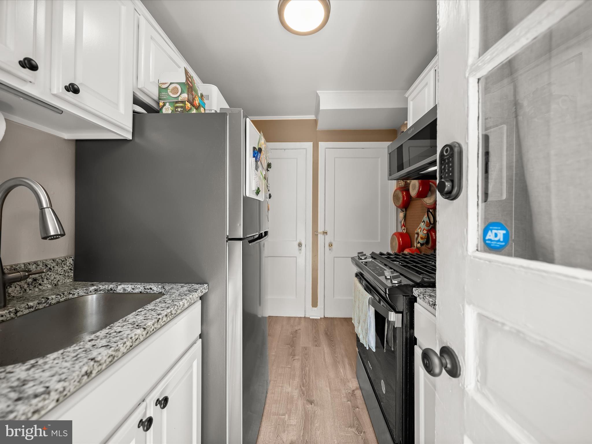 1409 MOUNT VERNON AVE