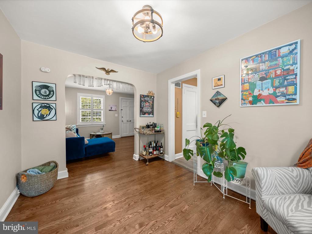 1409 MOUNT VERNON AVE
