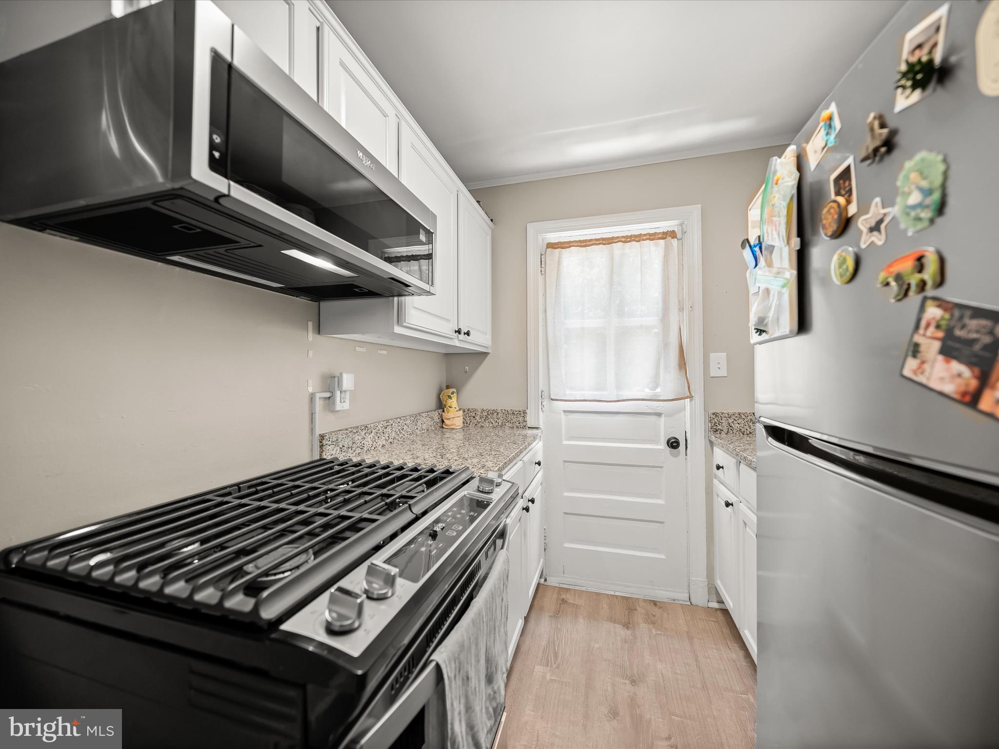 1409 MOUNT VERNON AVE