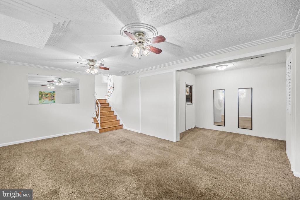 4431 VENABLE AVENUE
