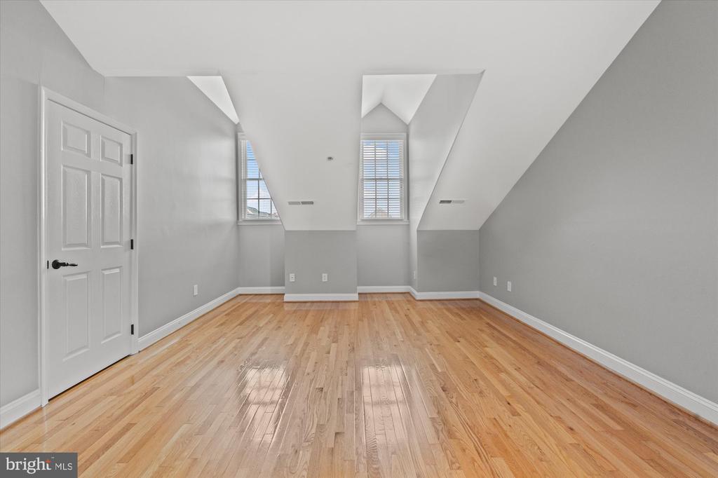 306 S FAYETTE ST