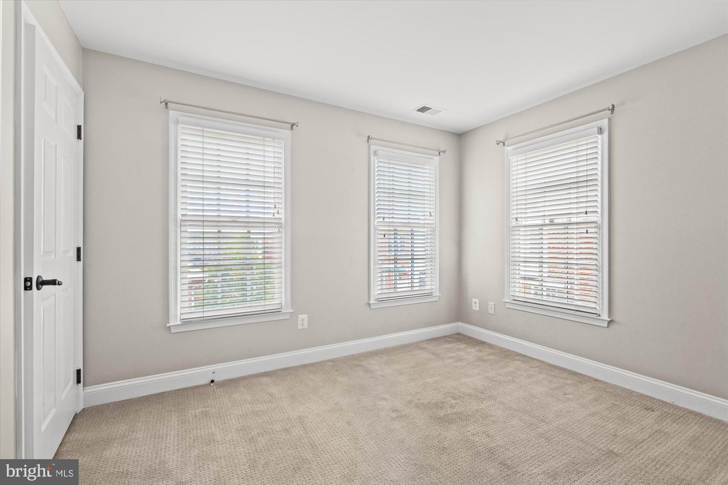 306 S FAYETTE ST