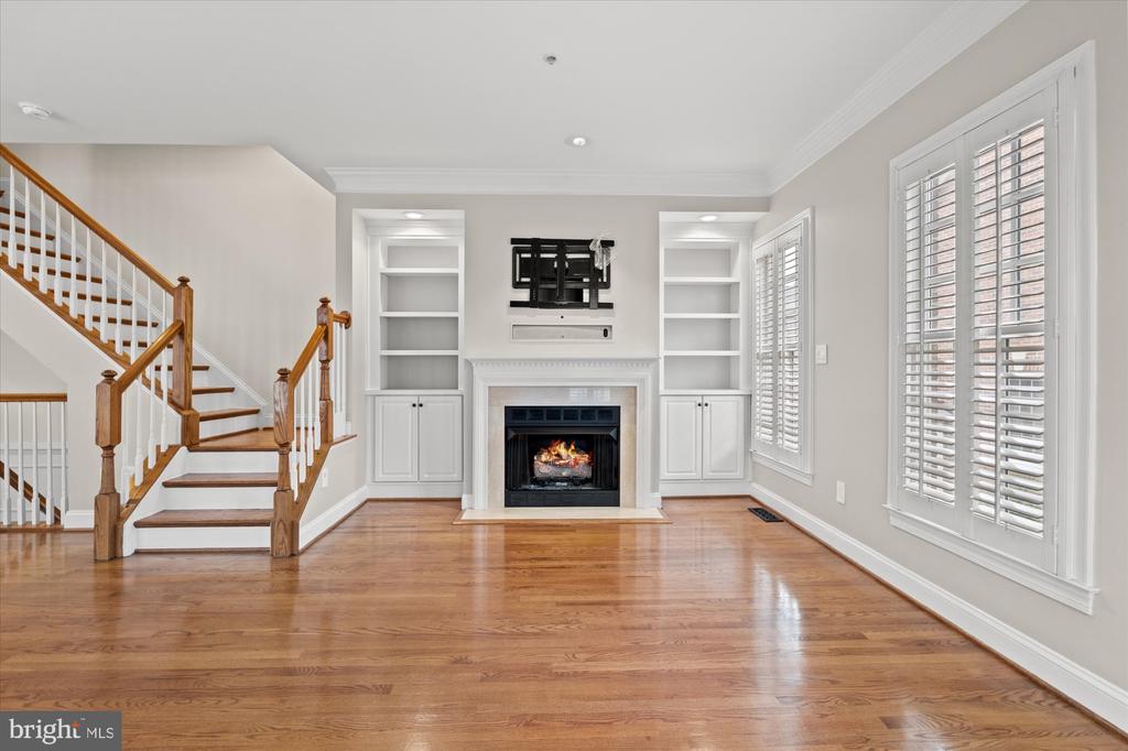 306 S FAYETTE ST