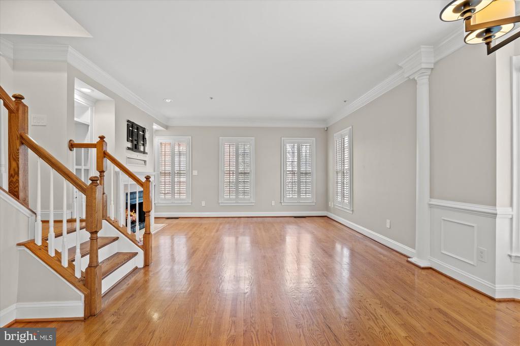 306 S FAYETTE ST