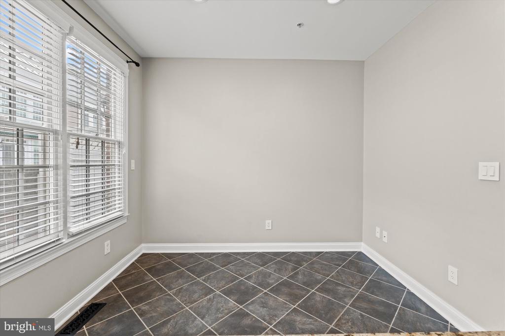 306 S FAYETTE ST