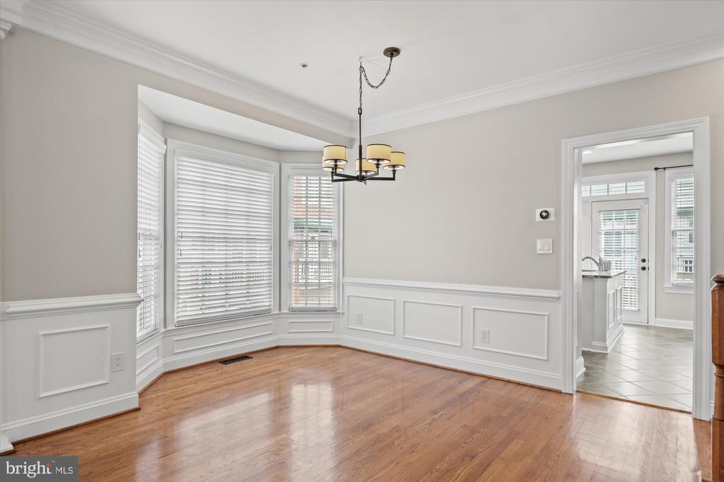 306 S FAYETTE ST