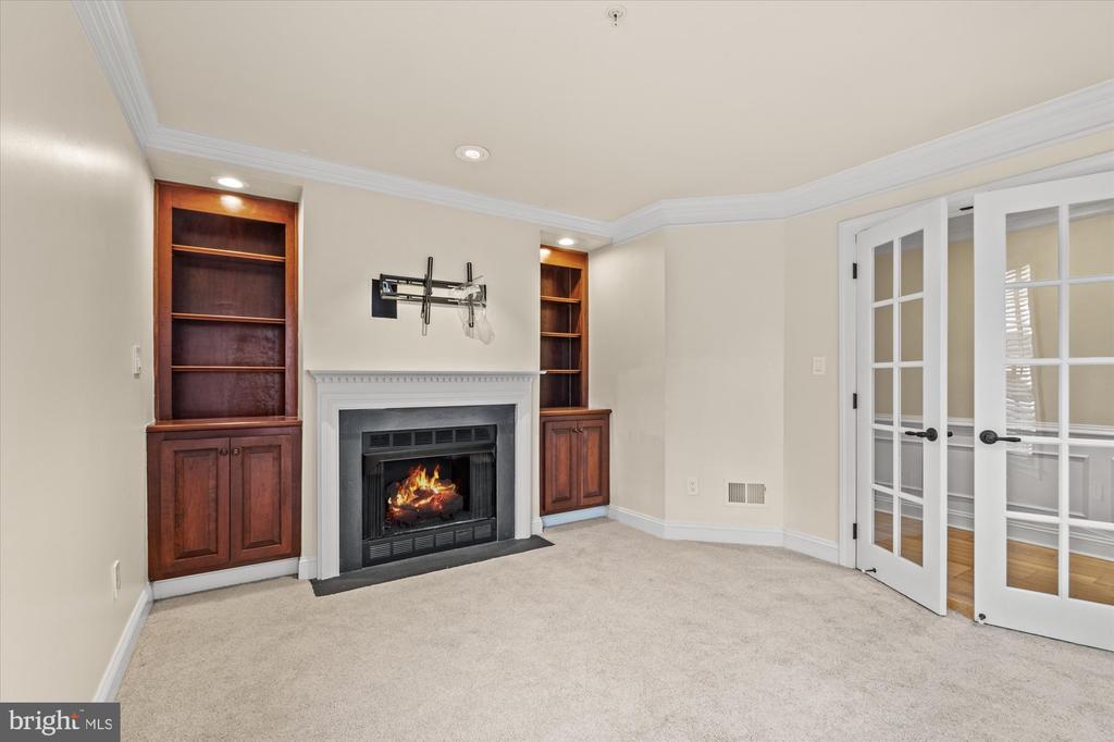 306 S FAYETTE ST