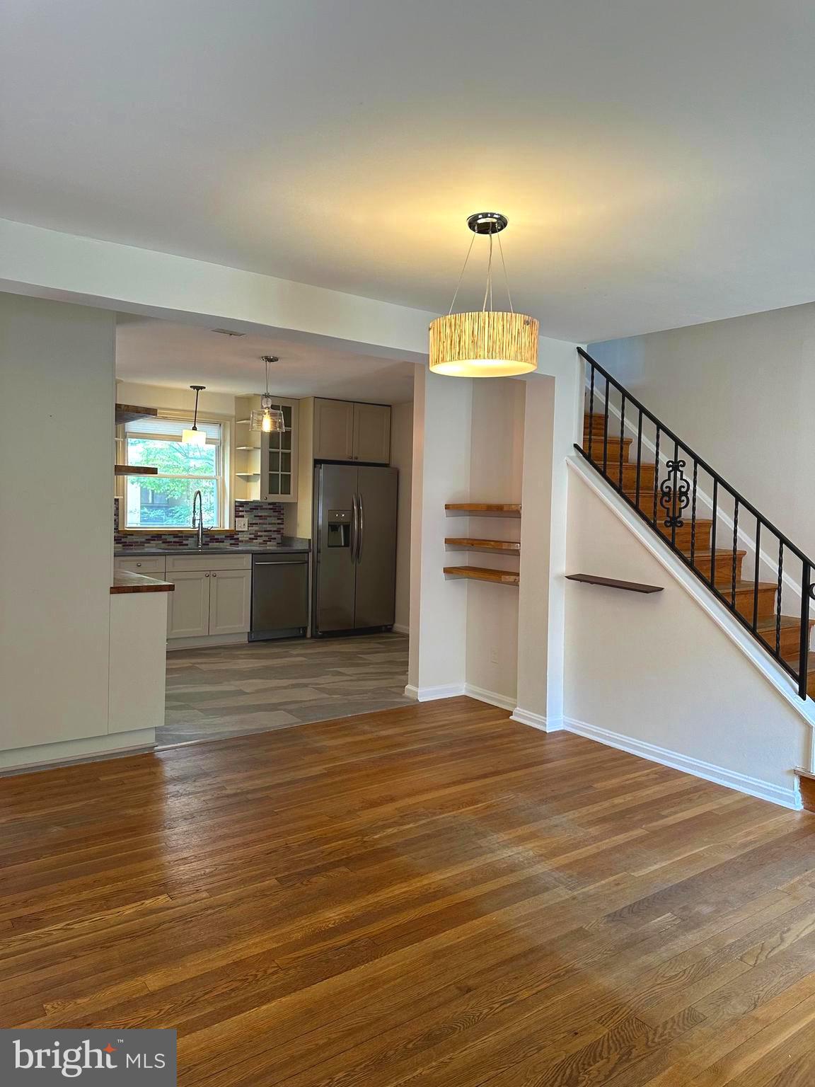 3024 MOUNT VERNON AVE