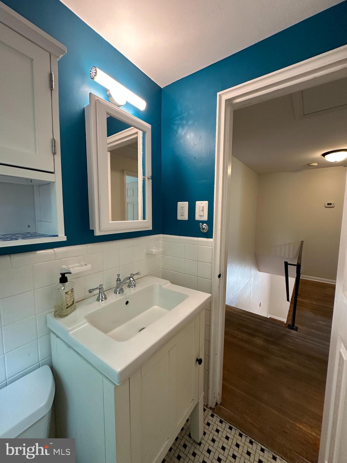 3024 MOUNT VERNON AVE