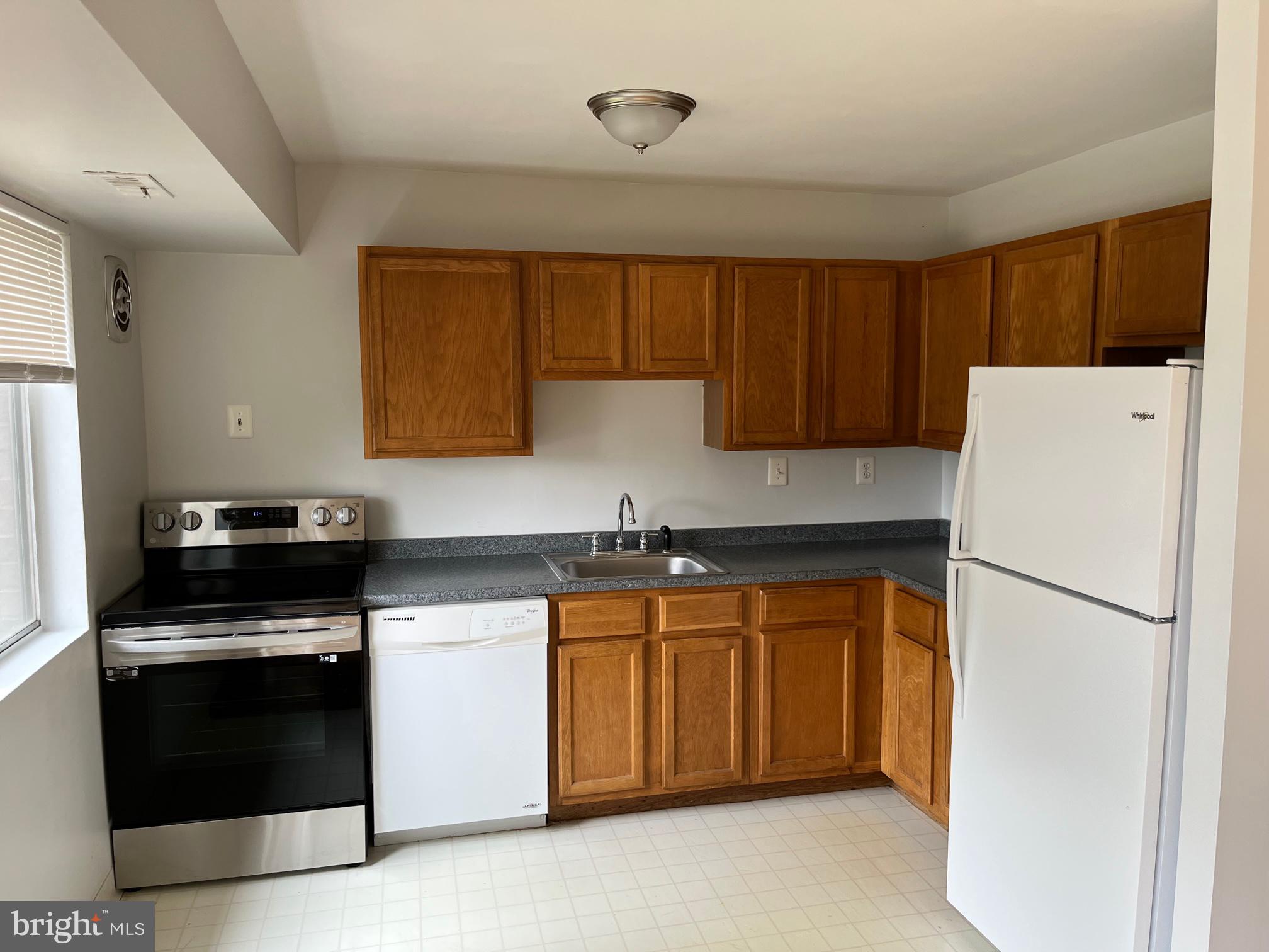 204 MASON AVE E #202