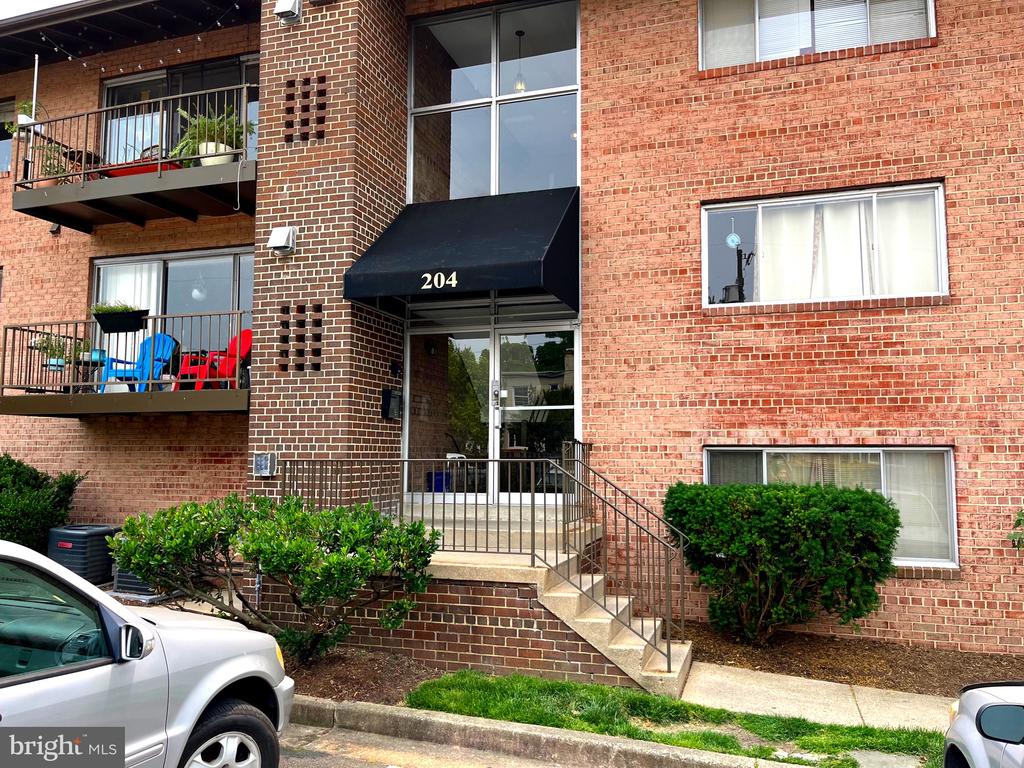 204 MASON AVE E #202