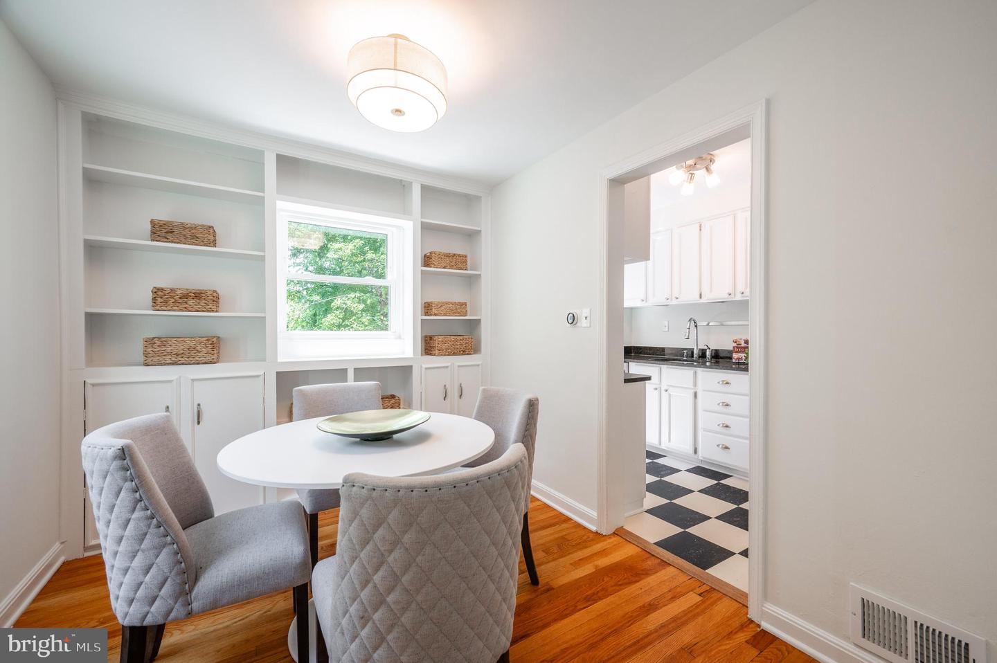 405 E Howell Ave