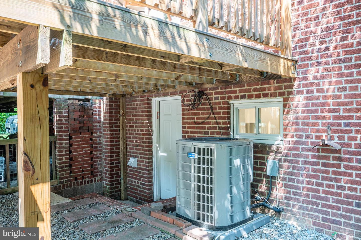405 E Howell Ave