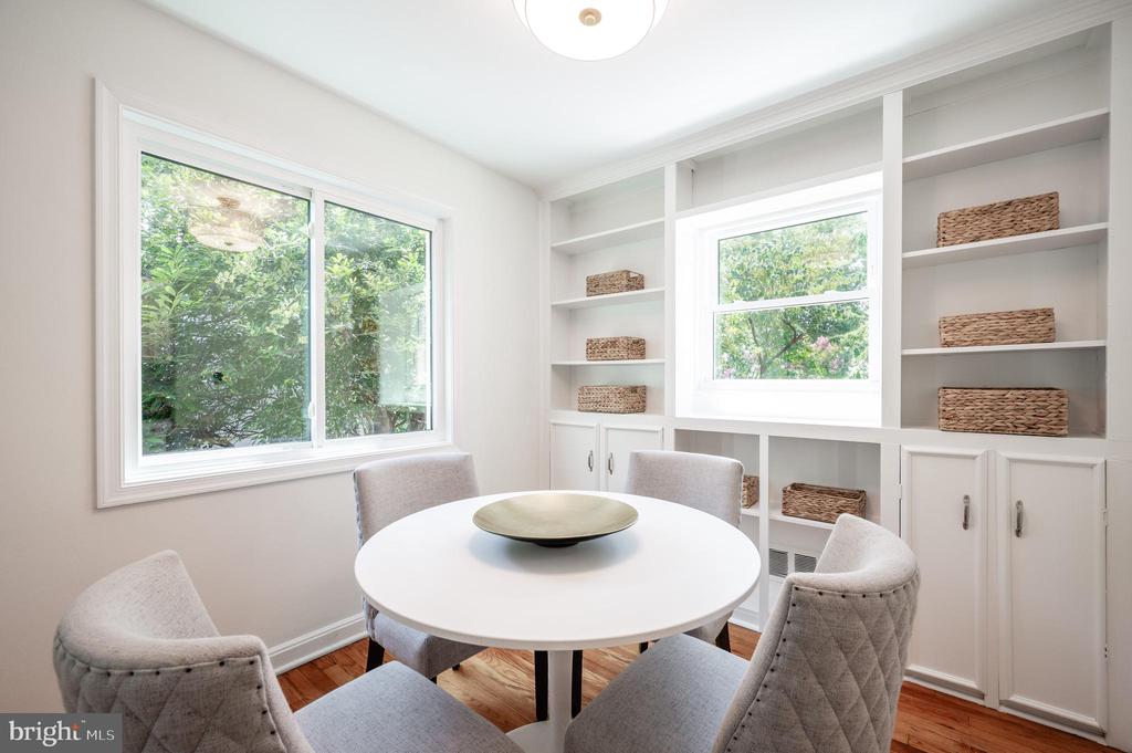 405 E Howell Ave