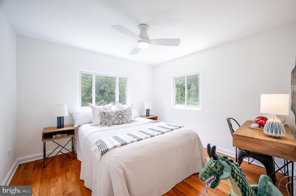 405 E Howell Ave