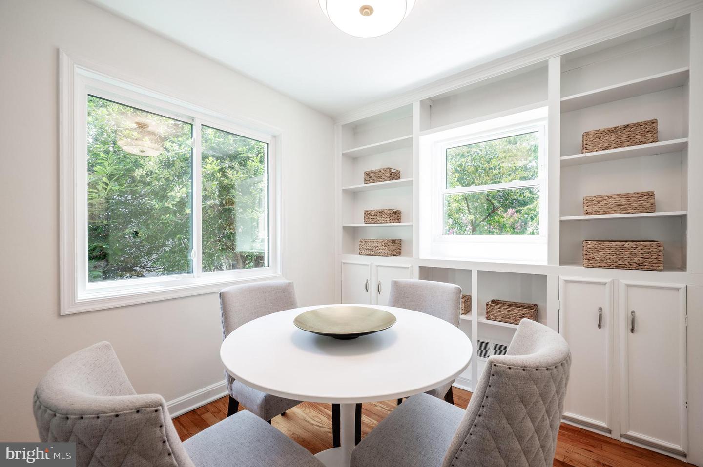 405 E Howell Ave