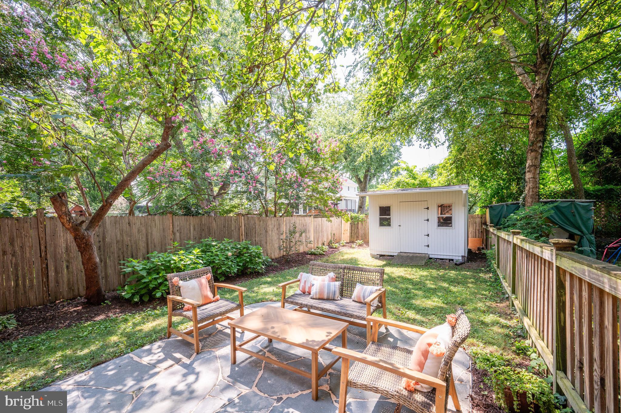 405 E Howell Ave
