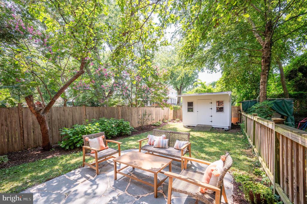 405 E Howell Ave