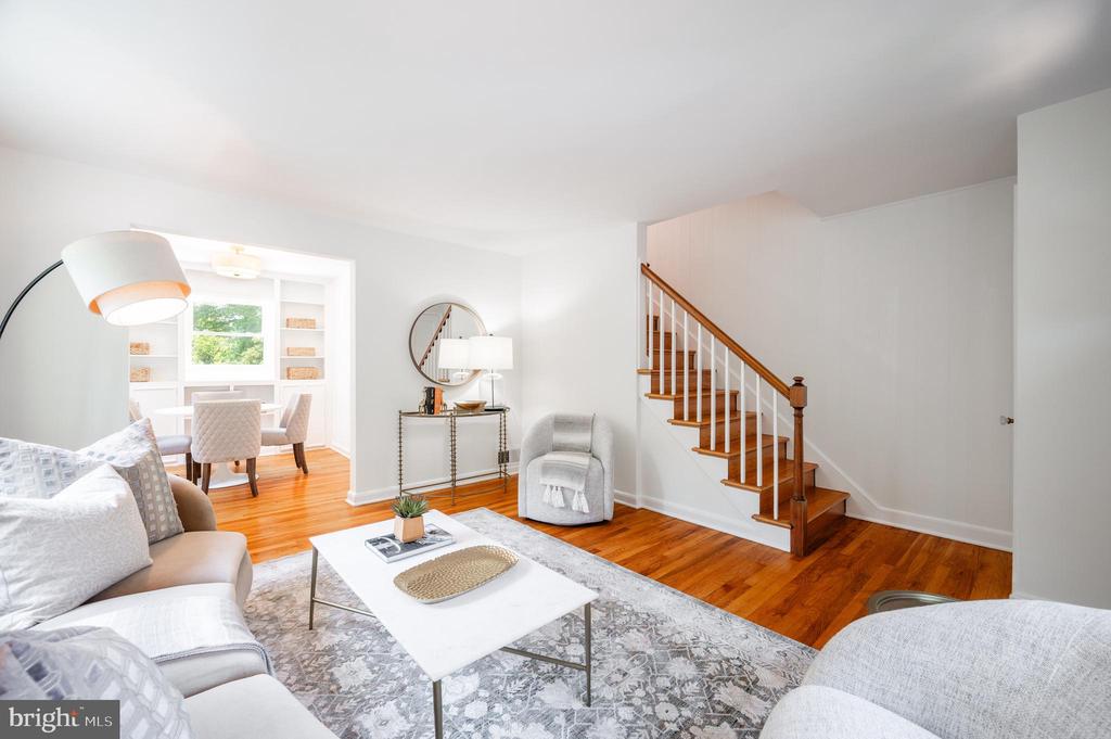 405 E Howell Ave