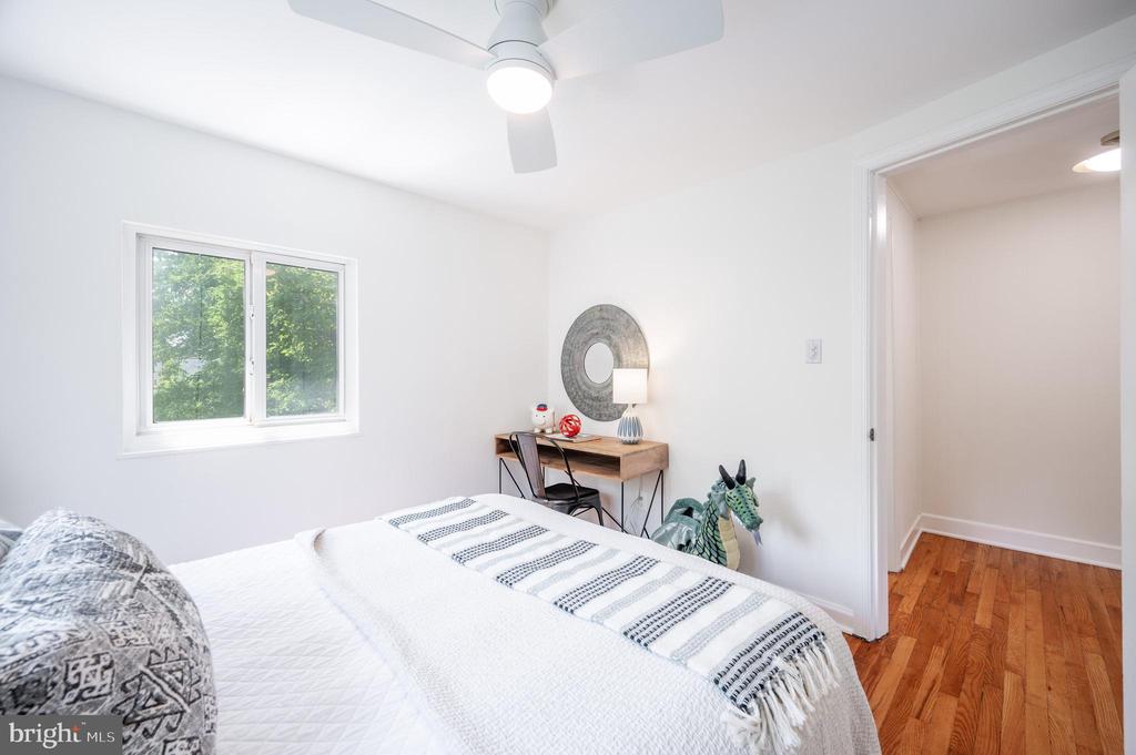 405 E Howell Ave