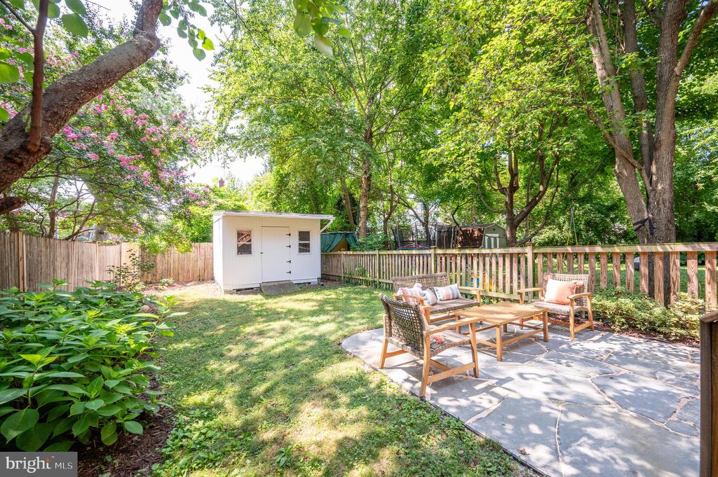 405 E Howell Ave