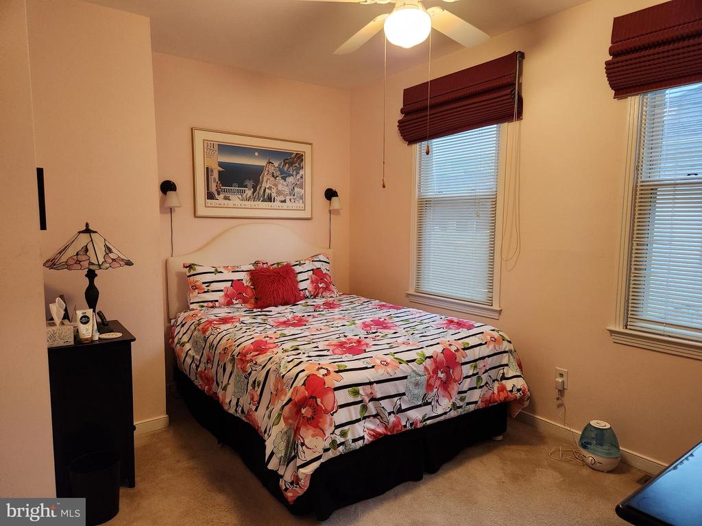108 E DEL RAY AVE
