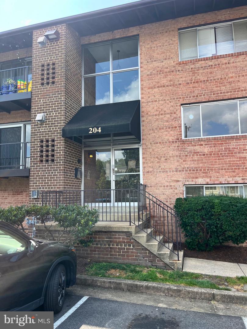 204 E MASON AVE #201