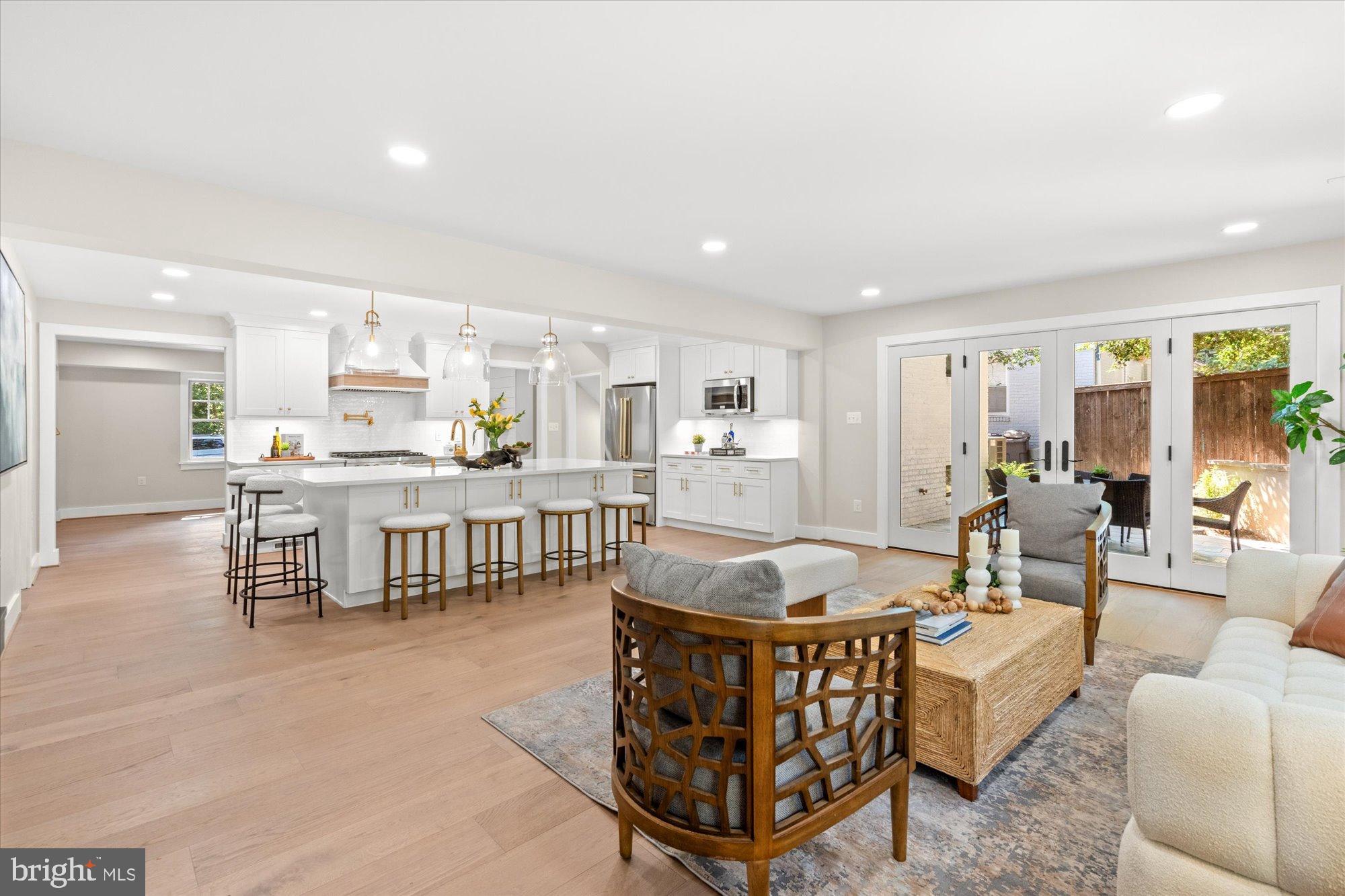 903 E TIMBER BRANCH PARKWAY