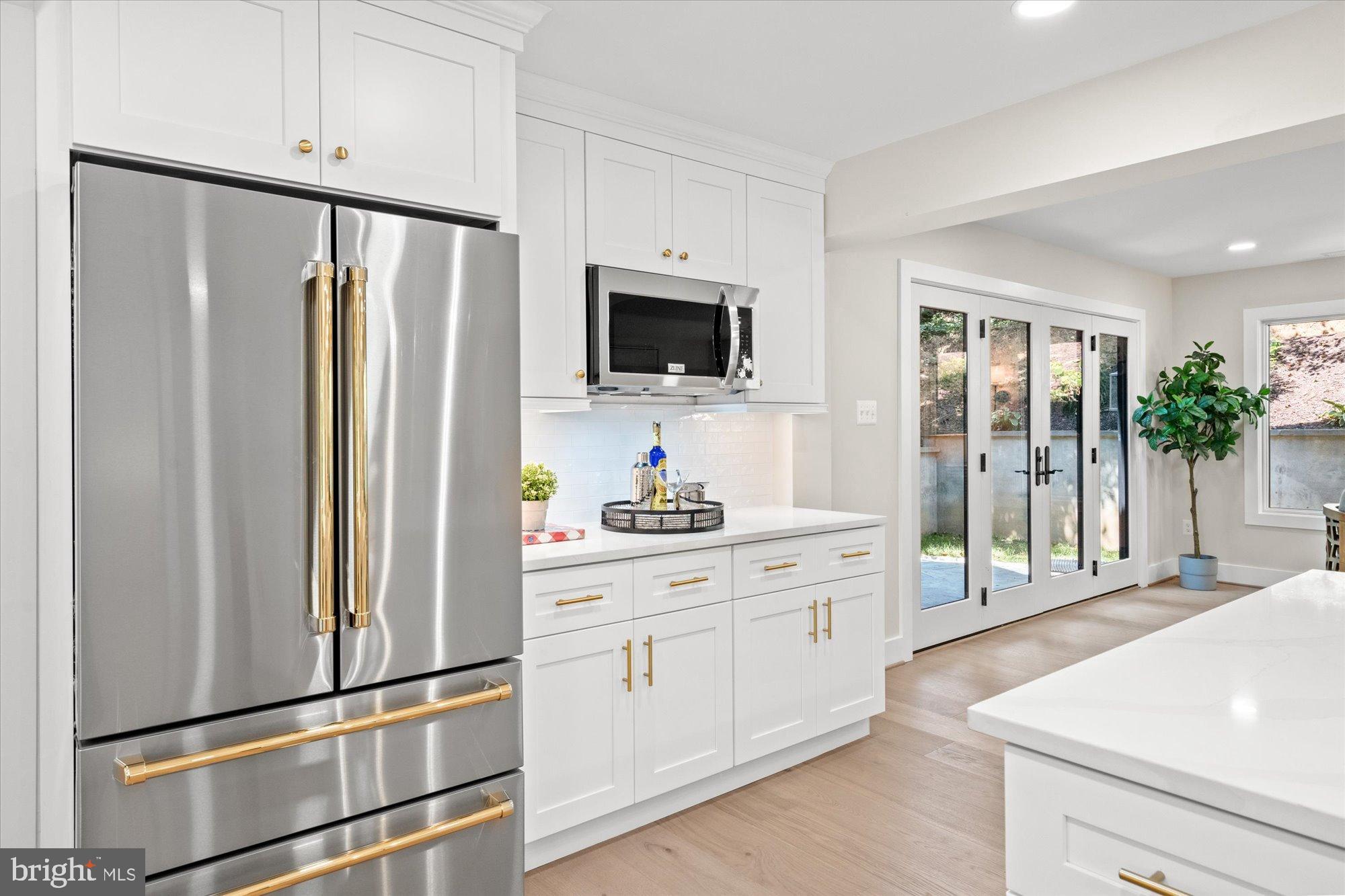 903 E TIMBER BRANCH PARKWAY