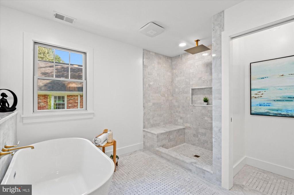 903 E TIMBER BRANCH PARKWAY