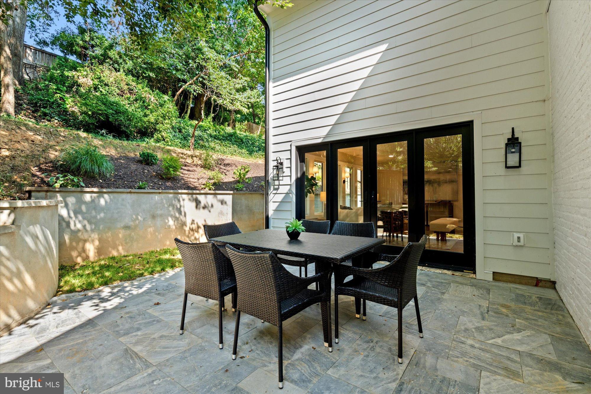 903 E TIMBER BRANCH PARKWAY